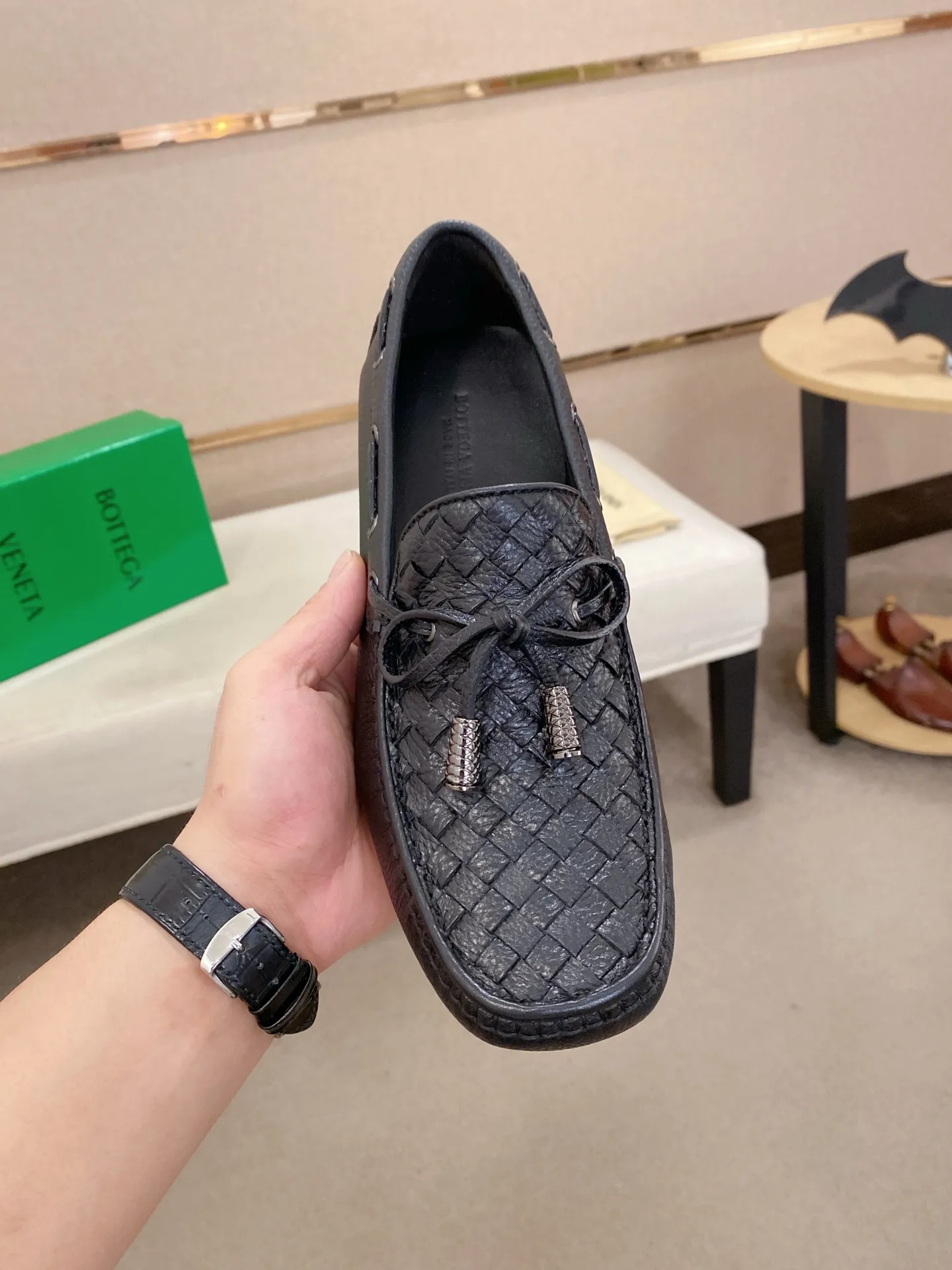 Men's shoes 💰 400💰 (Niu Li + Niu Pad) [BV] latest hot style‼ ️Casual men's shoes, uppers imported deer pattern first-layer cowhide ➕Full imported cowhide lining✔️Exquisite workmanship, excellent foot feel, special rubber soles✔️, cool and fashionable, the latest fashion, fashionable outsole, hurry up. Code number: 38-44 (can be customized to 37.45, non-refundable)